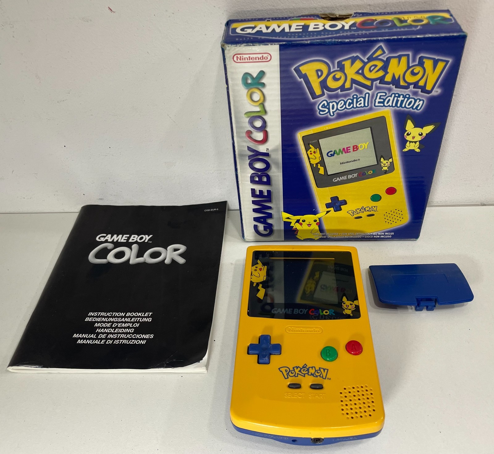 Console Game Boy Color Edition Special Pokemon Pikachu / Complete TBE
