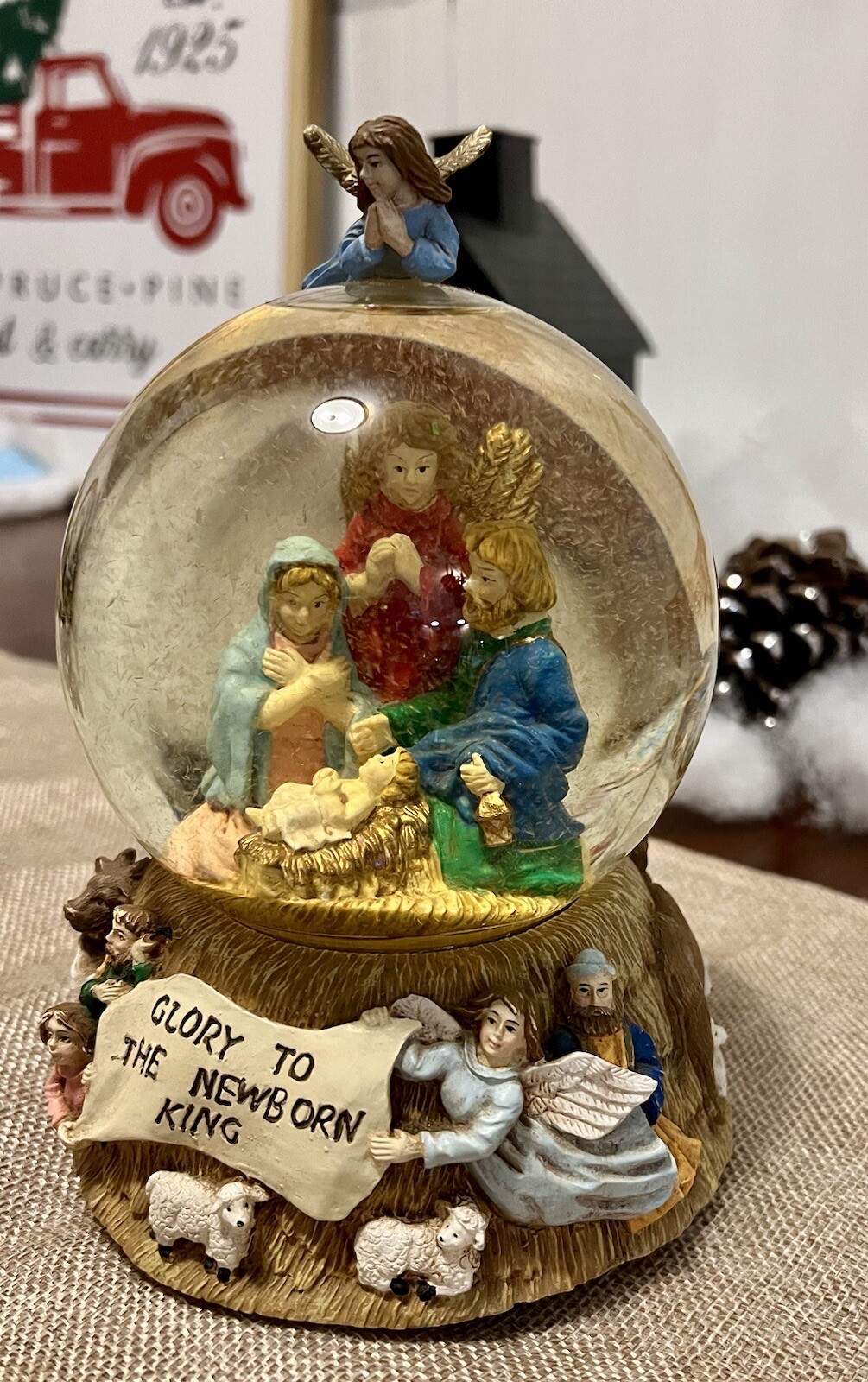 Christmas Snow Globe Music Box XL VTG The Christmas Story Hark The