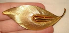 Vintage JJ Jonette Gold Tone Textured Leaf Flower Costume Jewelry Brooch Pin