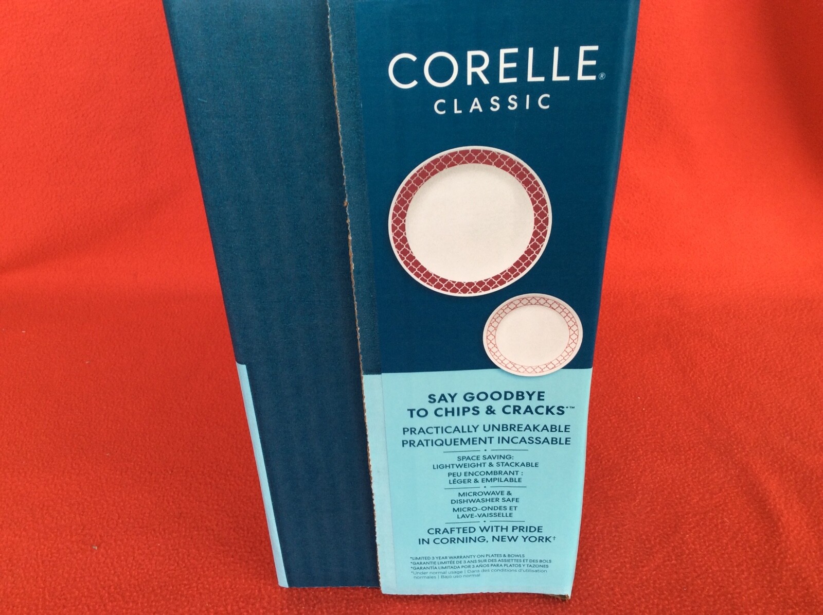 32-pc Corelle Dinnerware RED Crimson Trellis 8 place setting NEW Plate Bowl Mug