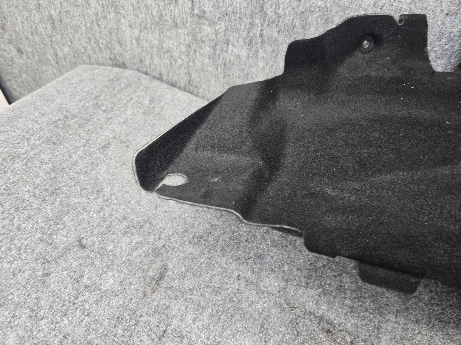 Rear Trunk Quarter Corner Panel Cover Liner Right Mercedes R231 Sl550 Sl63 oem