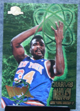 Charles Oakley 1995 Skybox Atomic Insert Foil Card #A2