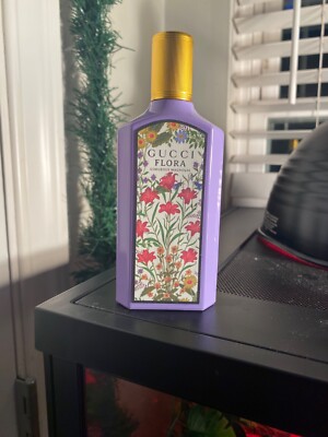 GUCCI FLORA / Gorgeous Magnolia/ Brand new/ light purple bottle/perfect conditio