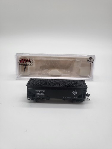 Vagón de mercancías Atlas escala N 40805 Offset Side Hopper Erie en embalaje original | Condition: Gebraucht