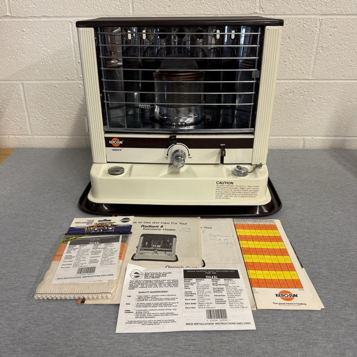 象香爐　No82 Kero-Sun Radiant 8 Portable Kerosene Heater 8200 BTU 21x14