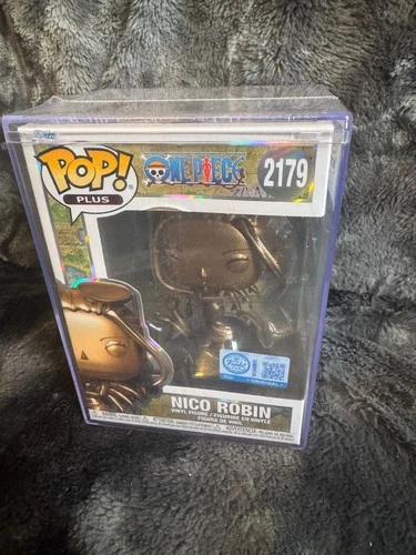 Nico Robin #2179 Bronze One Piece Funko Pop Plus w/ Hard Pop Protector