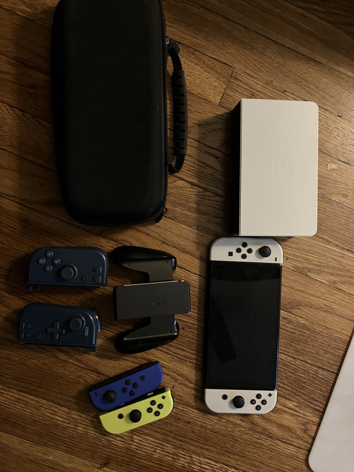 OLED Switch Nintendo Switch with OLED Display READ DESCRIPTION