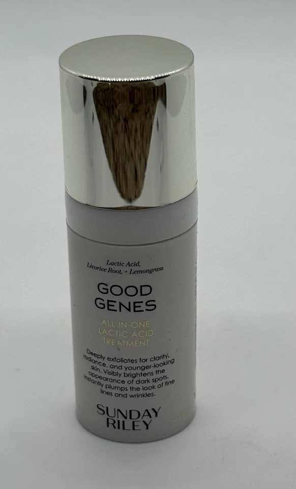 Tratamiento de ácido láctico Sunday Riley Good Genes 0,27 oz y seda sirena Earth Harbor Foto 2 de 4