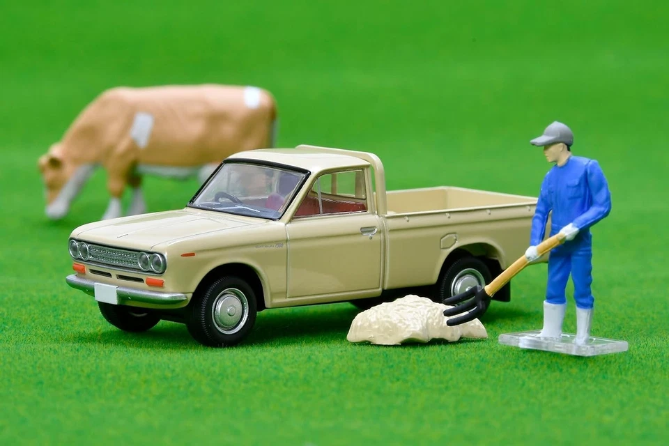 Tomica Vintage Datsun 1300 Truck Rancher Figuras Metal Diecast Car 1/64 LV-195d Foto 2 de 4