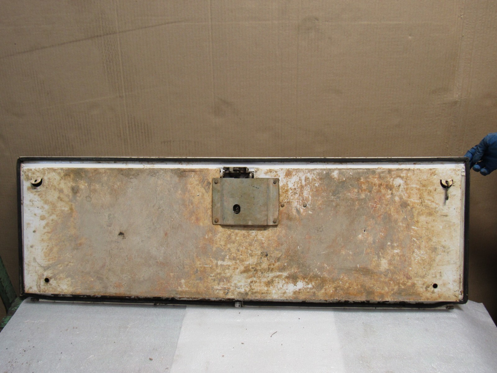 READING WHITE TRUCK UTILITY BED DOOR 48" X 16" USED eBay