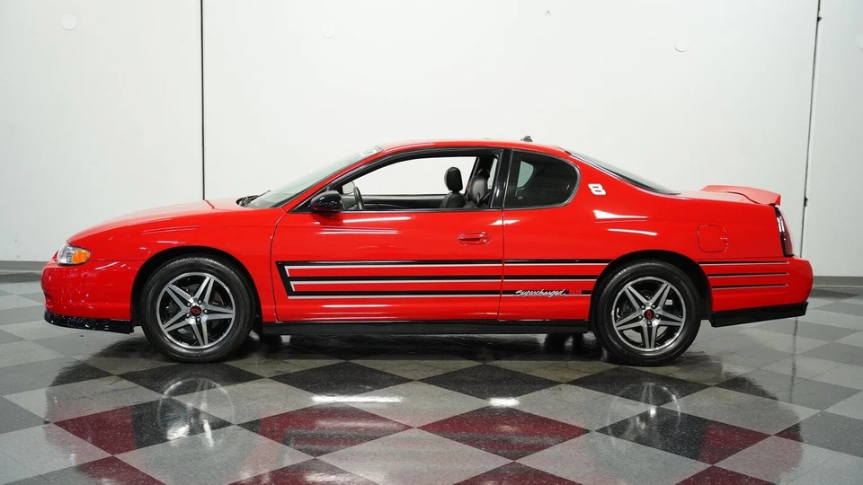 2004 Chevrolet Monte Carlo SS Supercharged Dale Earnhardt Jr. Edition - Image 3 of 4