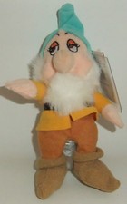 THE DISNEY STORE BASHFUL FROM SNOW WHITE MINI BEAN BAG PLUSH TOY - WITH TAG