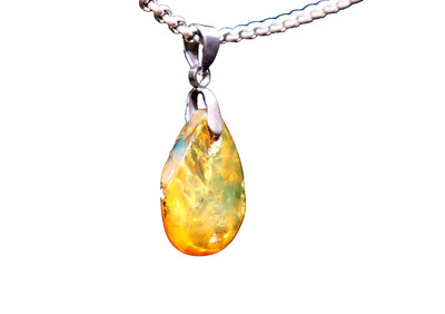 Beautiful Natural Dominican Clear Orange Red Amber Pendant 33mm