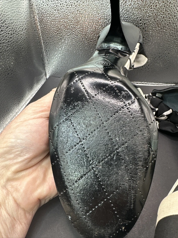 Vtg 1990’s Chanel CC High-heel sandals Sz 39.5 Black White Silk Ankle Tie - Image 3 of 4