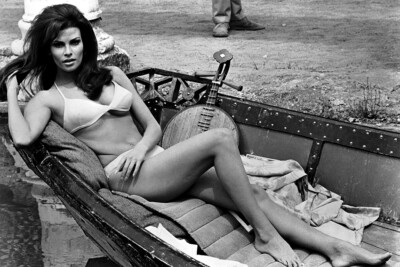 Fathom Movie Raquel Welch Wall Art Home Decor - POSTER 20x30