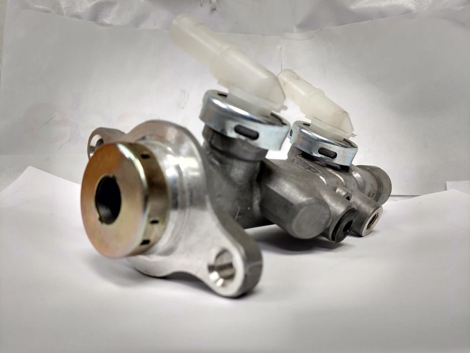 4601023C05 TOKICO 制动主缸 适用于 87-88 NISSAN VAN 99-00 INFINITI Q45 — 第 2/4 张图片