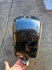 86-06 05 KAWASAKI VULCAN 750 VN750 FUEL TANK GAS TANK PETROL CANISTER CAN