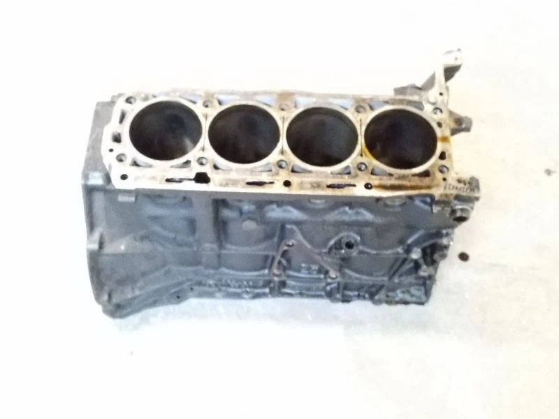 2.3L Bare Engine Cylinder Block 201 Type | Fits 1987-1993 Mercedes Benz 190 - Image 2 of 4