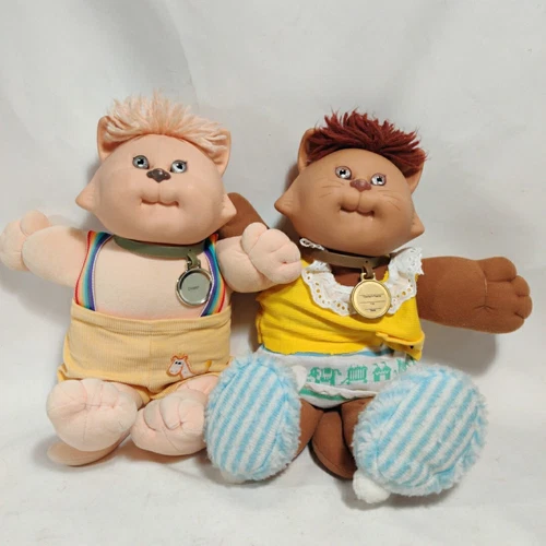 😺 2 Vintage Cabbage Patch Koosas Pets Cats W/Collars & Outfits Creepy Cool
