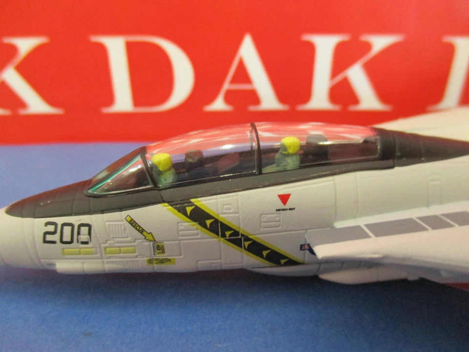 Die cast 1/100 Modellino Aereo Aircraft Grumman F-14A Tomcat US Navy Jolly Roger - Immagine 4 di 4