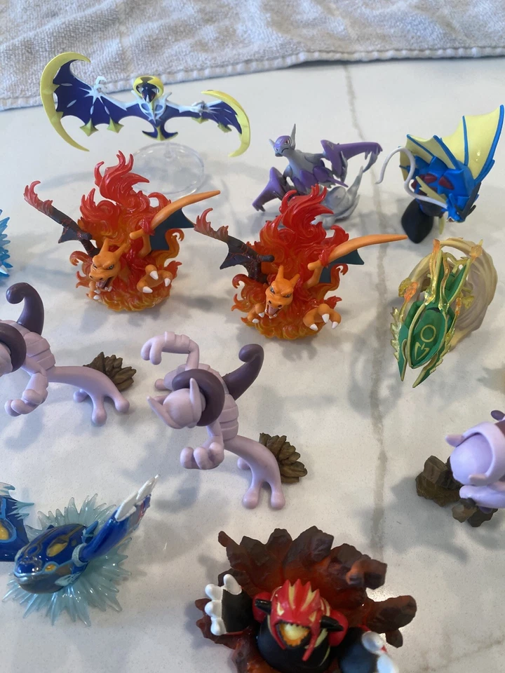 Lote de 14 figuras Pokemon XY Foto 4 de 4