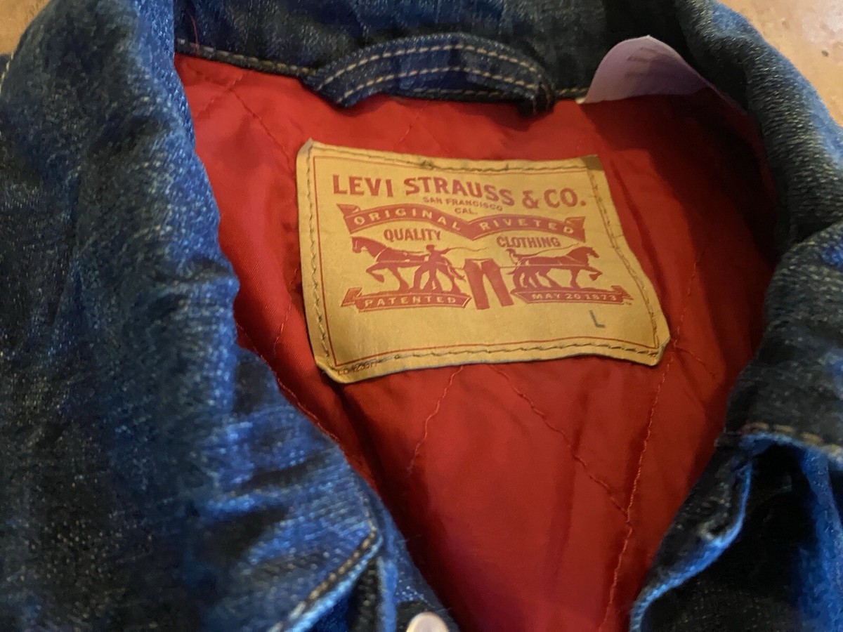 Vintage Levi Strauss & Co Red Lined Distressed Denim Trucker Vintage Levi Strauss & Co Red Lined Distressed Denim Trucker
