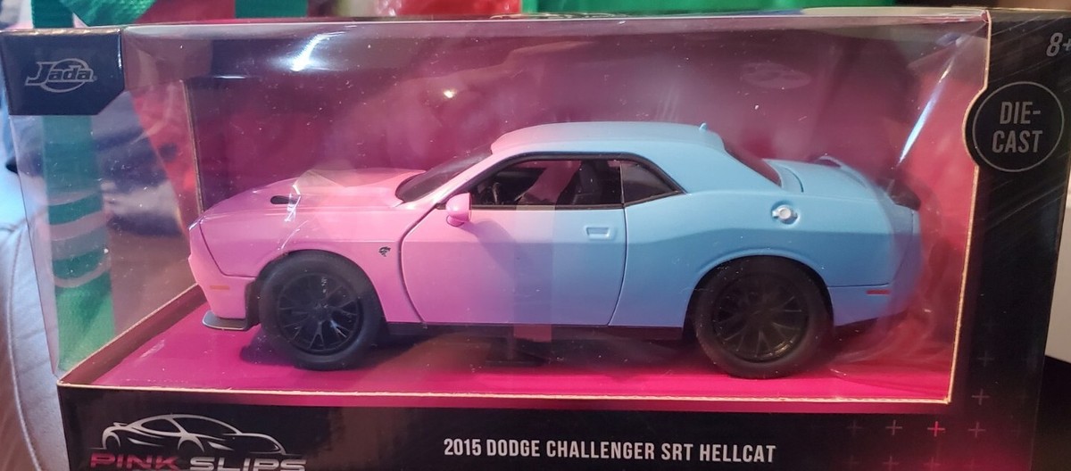 Jada 1/24 Diecast Pink Slips 2015 Dodge Challenger SRT