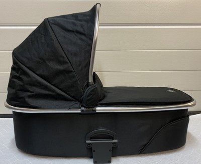 mamas and papas zoom carrycot