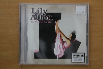 Lily Allen     It's Not Me, It's You    (Box C263)