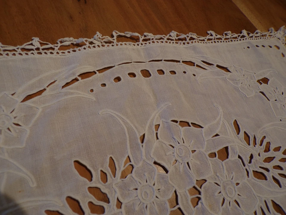 Linge ancien Rideau Brise bise Têtière  brodé lin blanc - Photo 3/4