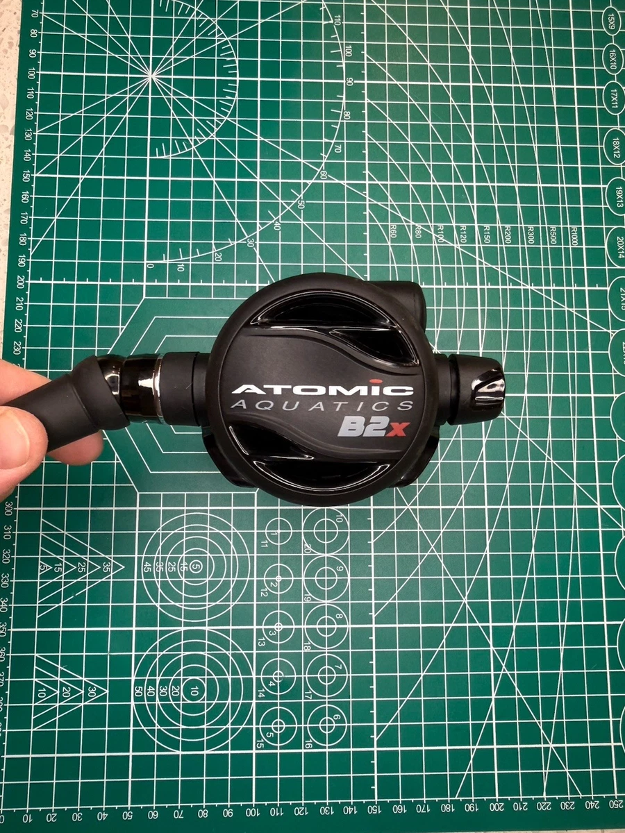 Atomic Aquatics B2x Regulator Set w/ Z2 Octopus & HOG SPG- VERY COOL
