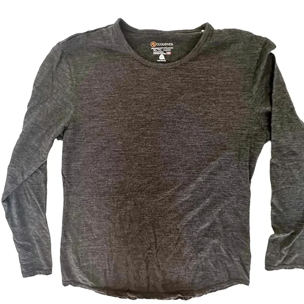 Cloudveil Men's Dark Gray 100% Merino Wool Crew Neck Base Layer Shirt - XL
Opens in a new window or