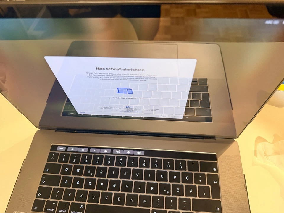 Apple MacBook Pro 15" 2019 · i9 · 16GB · 512GB, Foto 4 von 4