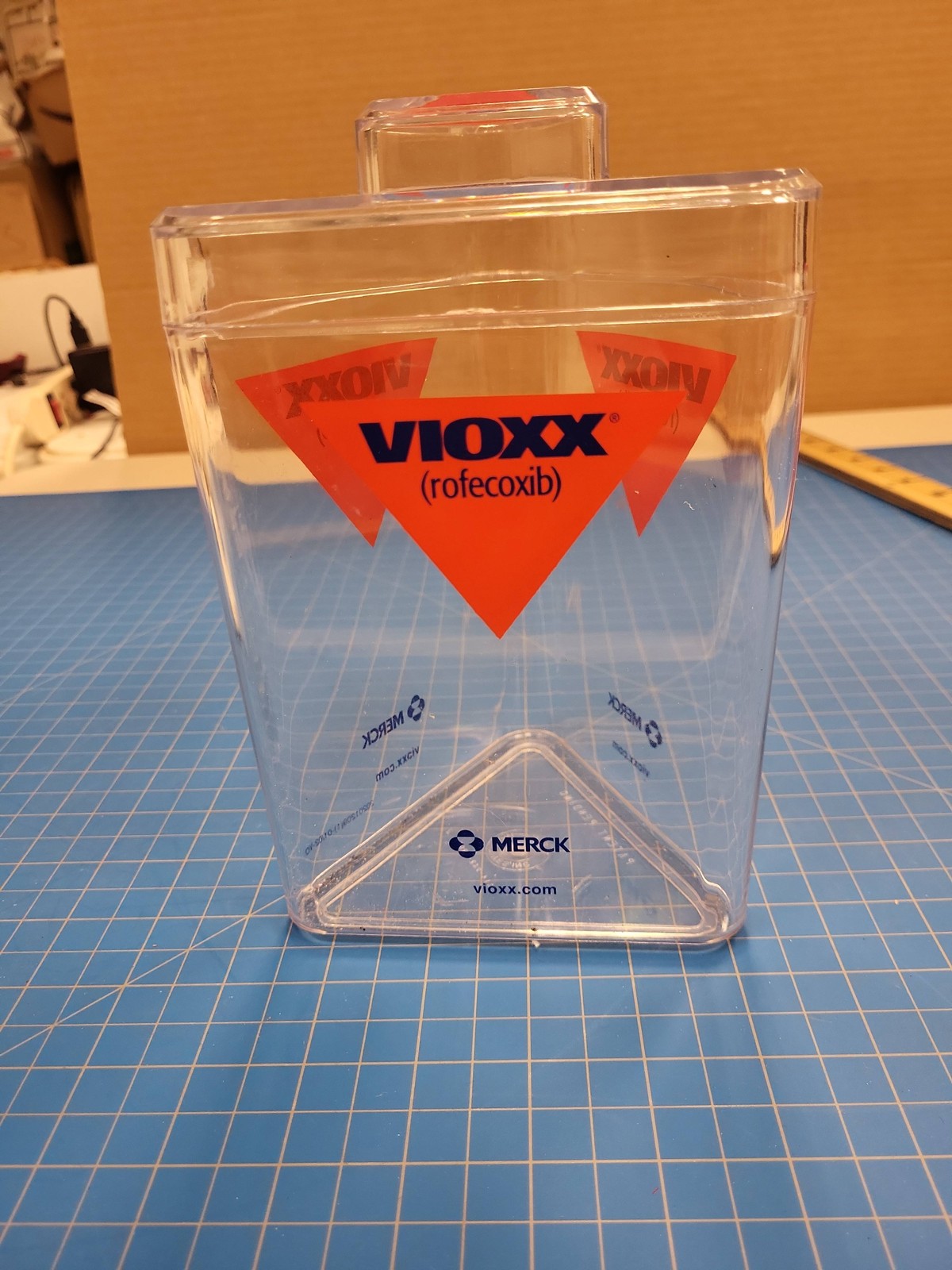 Vioxx rofecoxib Merck Clear Plastic Container Collectible Display Storage