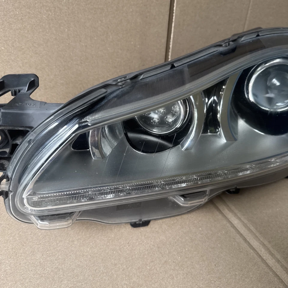 Jaguar XJ 2010-2015 Front Left Side Headlight OEM w/ AFS - Image 3 of 4