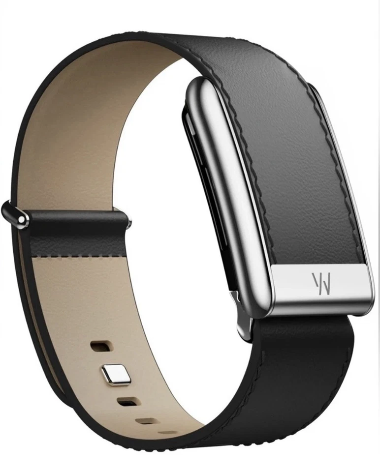 Whoop 5.0/MG Black Leatherluxe Band - Shiny Silver Clasp- Whoop Logo - Image 3 of 4