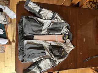 Klim Badlands Herren Goretex Pro Bikerjacke mit Panzereinsätzen
