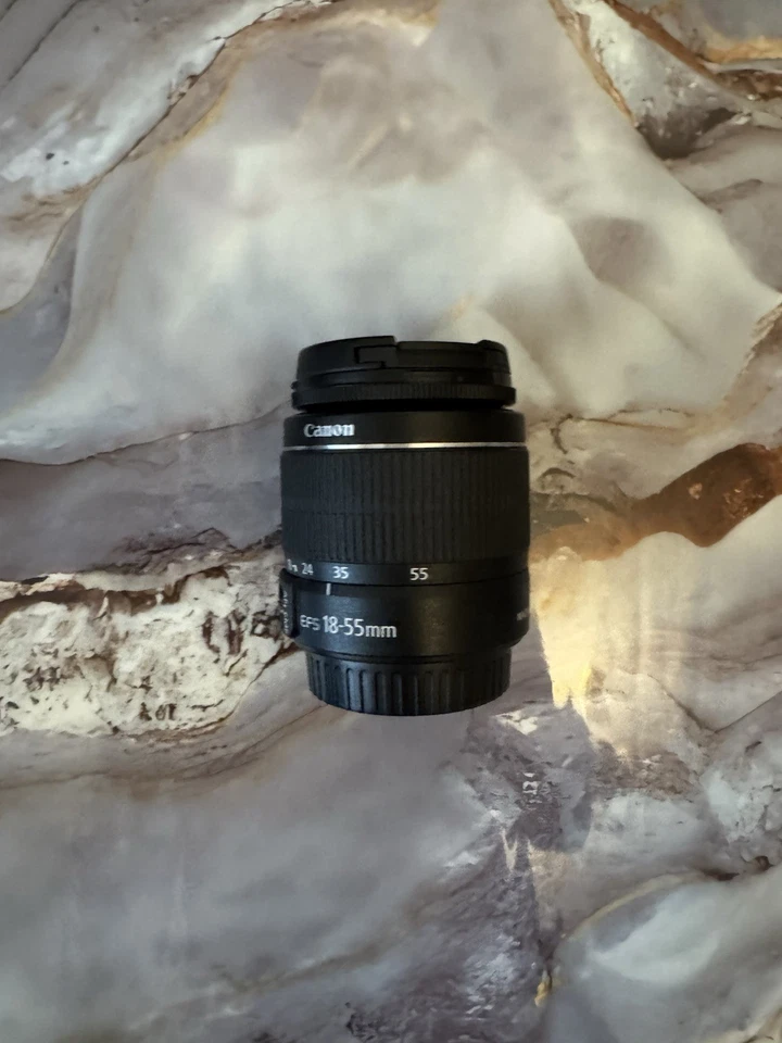 Canon EOS 2000D, foto 4 di 5