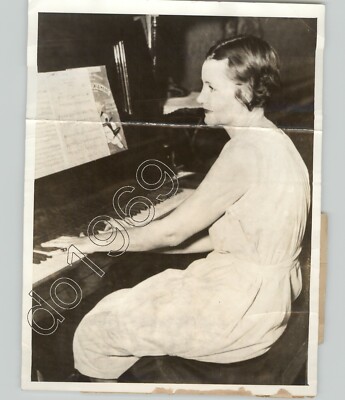KIDNAPPER KATHRYN KELLY Piano Before Prison Term CINCINNATI OH 1933 Press Photo