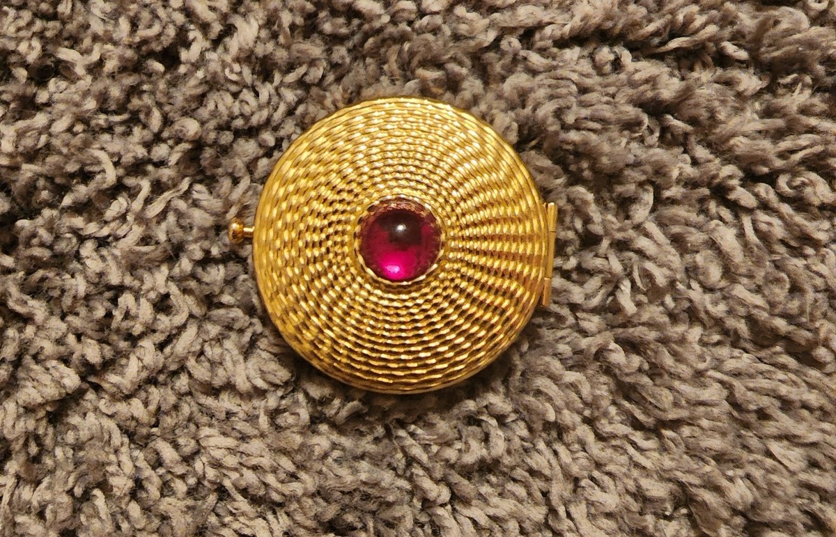 エスティローダー　ヴィンテージコンパクト Vtg Estee Lauder Mini Compact Gold. NEVER USED. | eBay