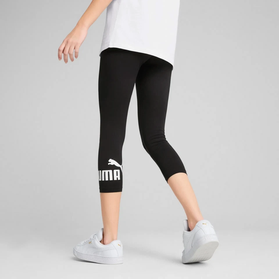 LEGGINGS DONNA PUMA ESSENTIALS LOGO 3/4 682430-01 col. nero/bianco - Immagine 2 di 4