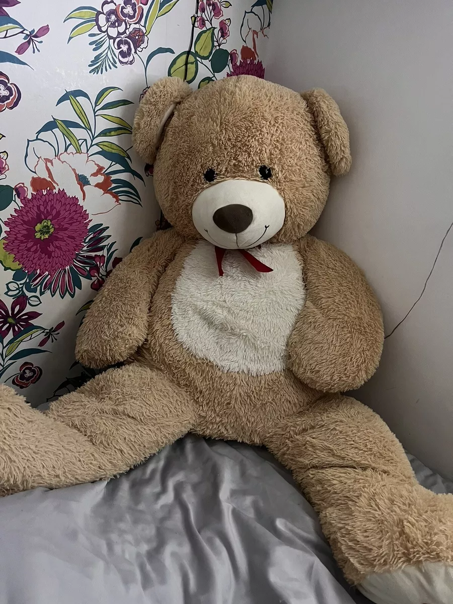 Giant teddy best sale bear clothes