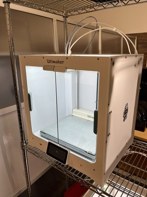 Ultimaker S5 3d Printer w/ Extra Filament (USED)