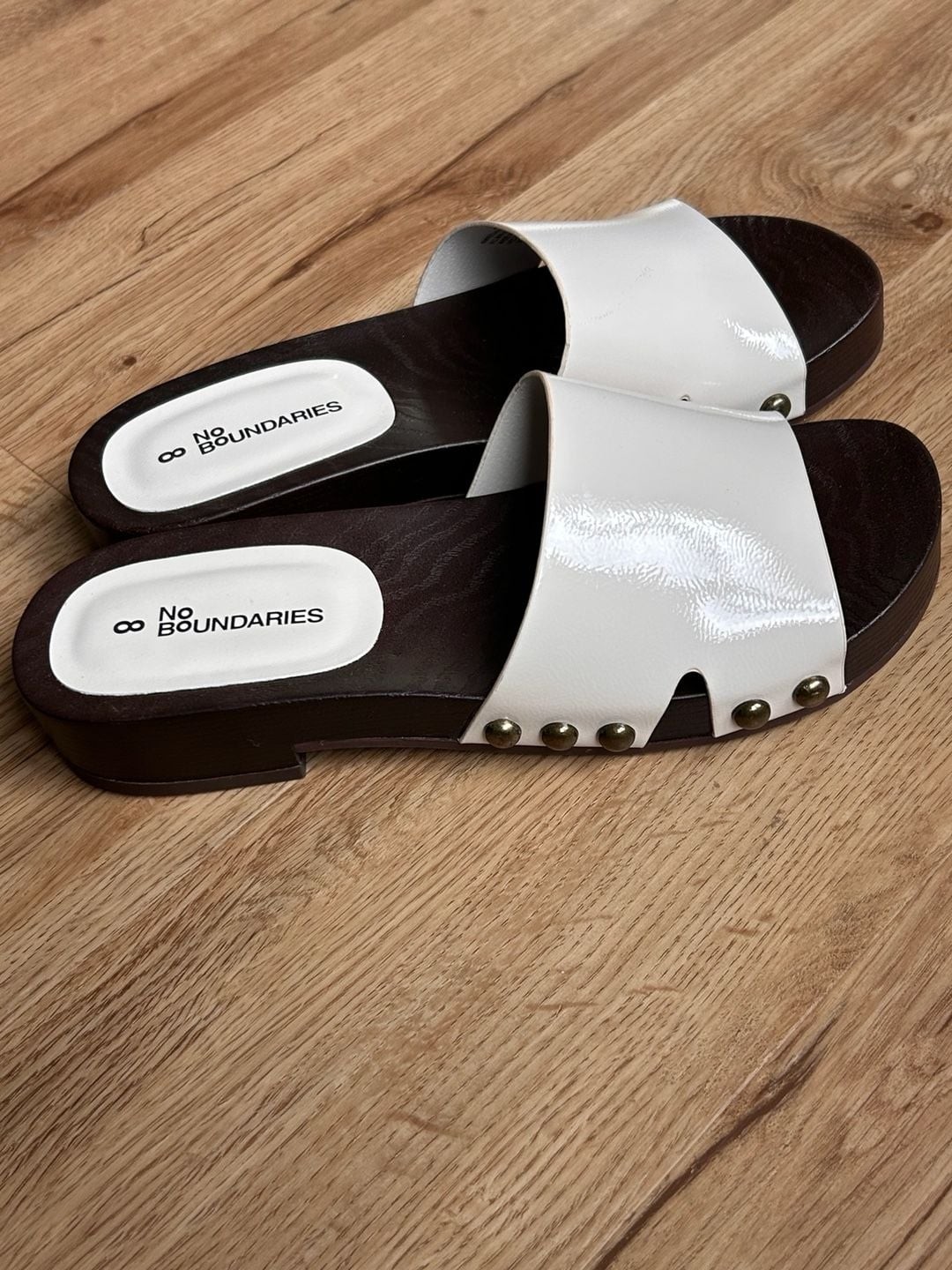No Boundaries Women's White Patent Studded Clog Slide Sandals