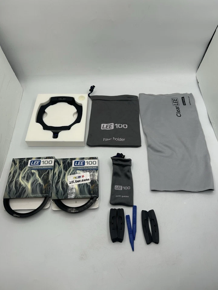 LEE Camera Filters LEE100 Deluxe Kit with 82mm Ring Adaptor - Image 3 of 4