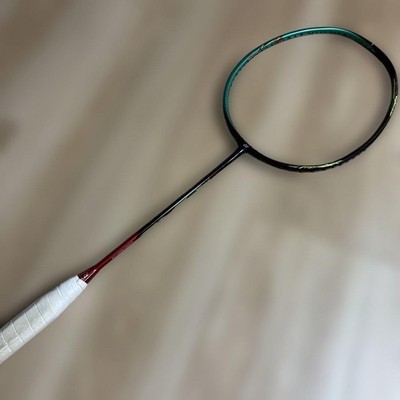 YONEX ASTROX 88S Badmintonschläger