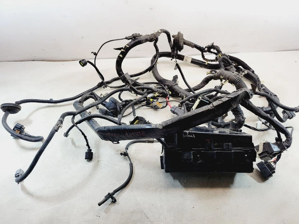 Ford Mustang Base 2013 2014 3,7 L A/T compartimento del motor delantero caja de fusibles arnés de cableado OE Foto 2 de 4