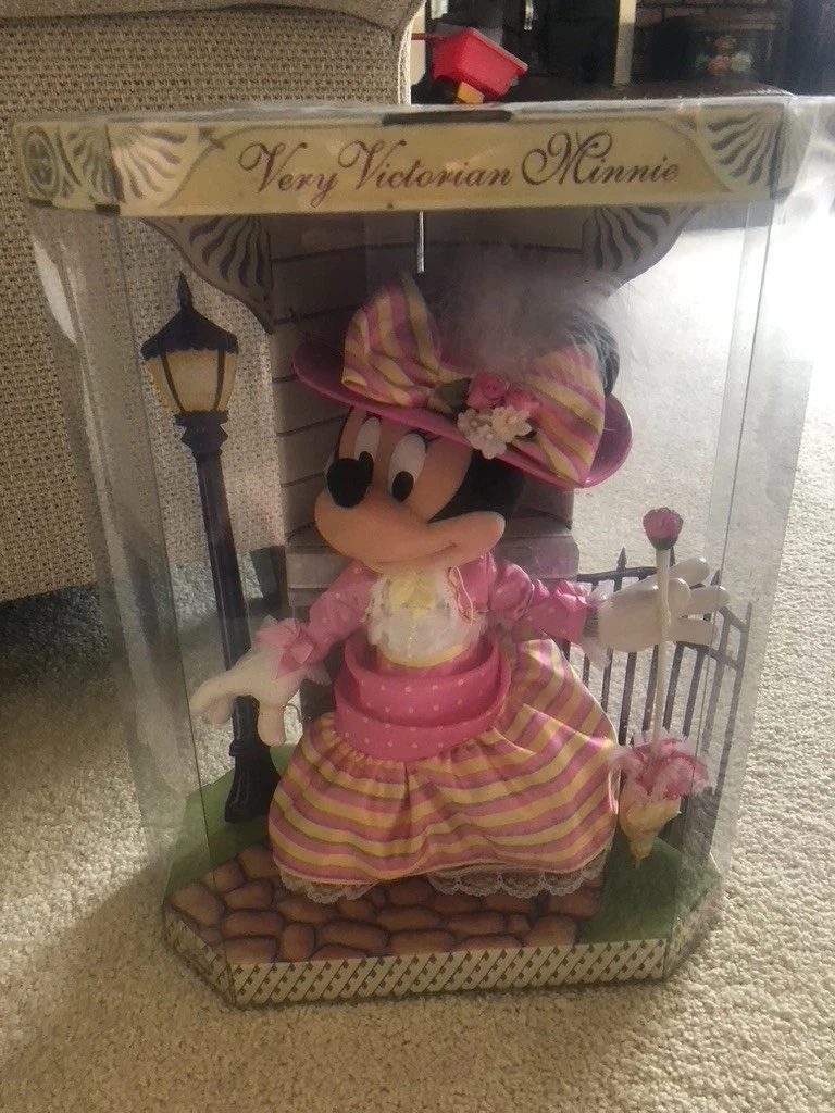 Minnie Mouse Figurines (1968-Now) for sale | eBay