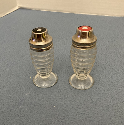 Hazel Airko Clear Glass Footed Beehive Salt & Pepper Shakers 1 Black, 1 Red Top