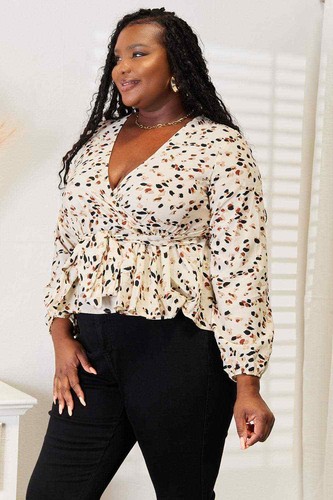 Top vibrante plunge peplum - detalle atado - Imagen 3 de 11